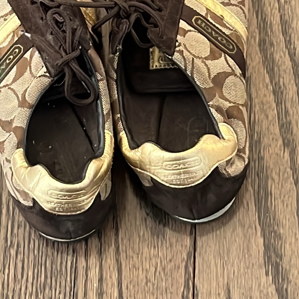 Preloved - Authentic Coach Sneakers - Size 9 - Picture 2 of 7